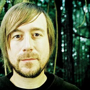 男人把鸡巴插女人屁股里视频
